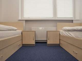 Хостелы Hostel Guido Забже Двухместный номер с 2 отдельными кроватями-4